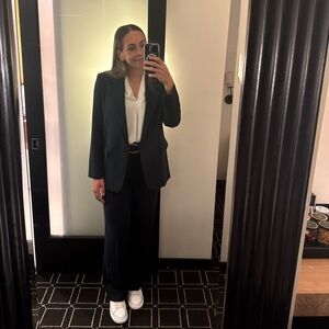 Meet your Posher, Ali